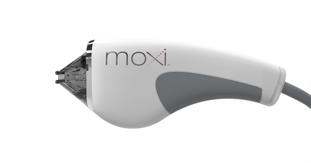 Pre-juvenation is the new anti-aging. Sciton MOXI is ideal for:
✔ Early signs of aging
✔ Uneven texture
✔ Mild pigmentation
✔ Preventative skin care
✔ Maintaining glow year-round

MOXI gently resurfaces skin while improving tone and clarity. It is your go-to subtle, powerful, modern skincare.

Schedule a complimentary consultation today!
www.alchemymedspachatt.com | 423.654.7630

#MOXILaser #Prejuvenation #ChattanoogaAesthetics #SkinResurfacing